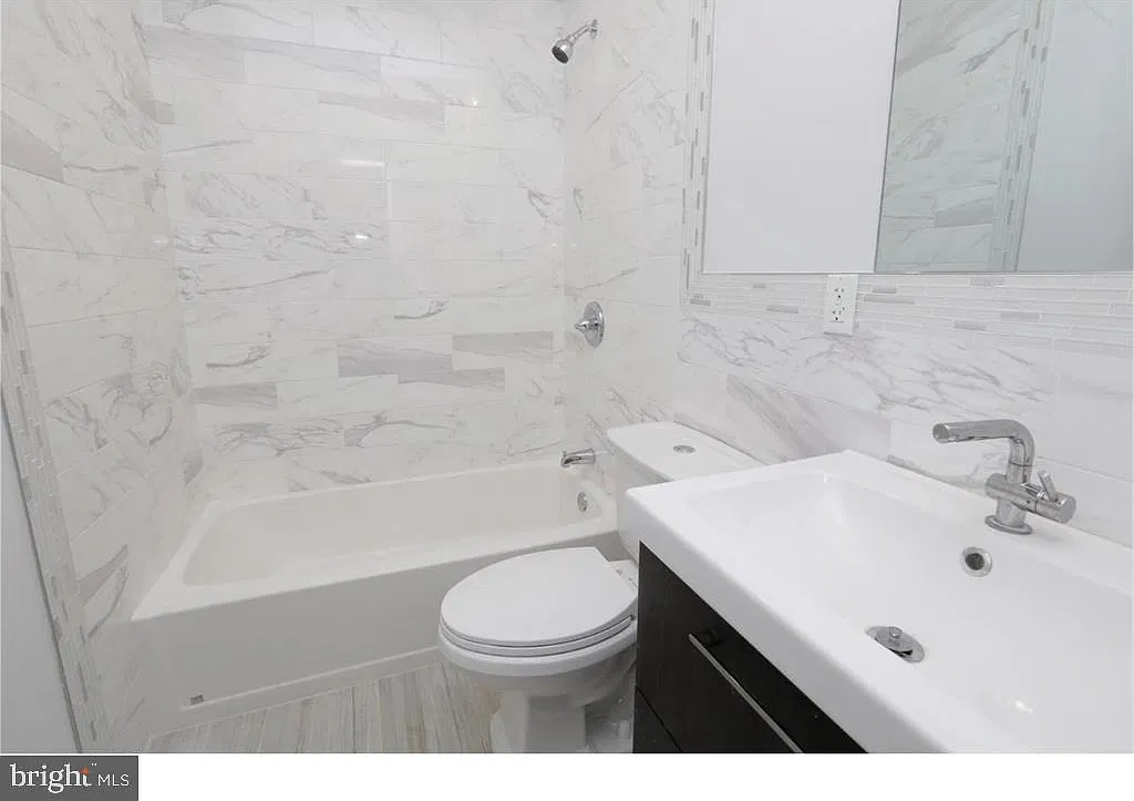 3 bed, 2.0 bath, 1289 sqft, $3,000 — Photo 4