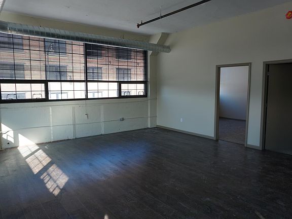 3rd image of 550 Seneca St APT 120