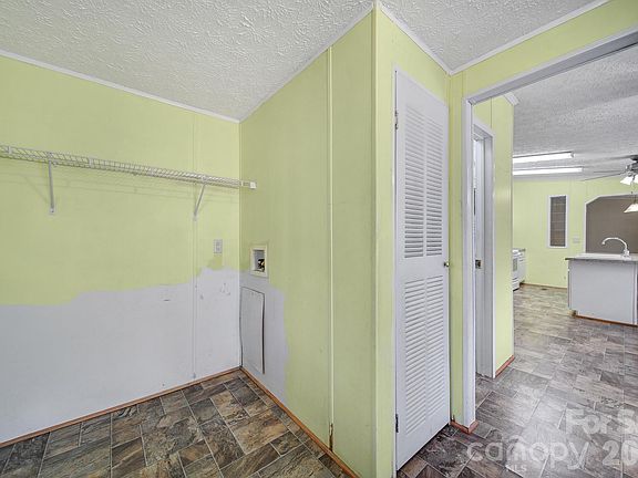 3rd image of 2236 White Heron Rd