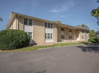 Eastridge Villa Apartments, Bettendorf, IA 52722