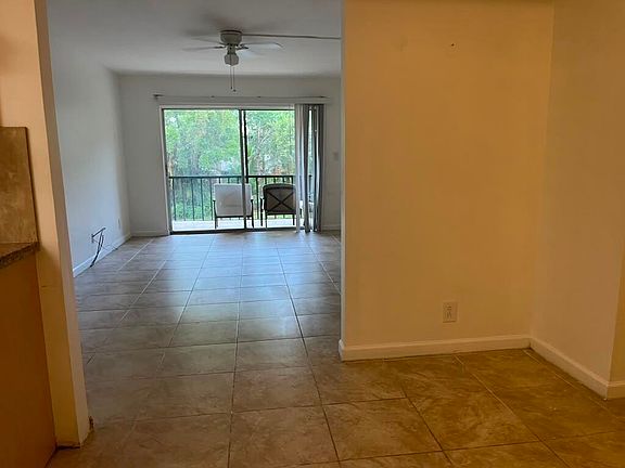 4th image of 480 NW 20th Street NW #2120