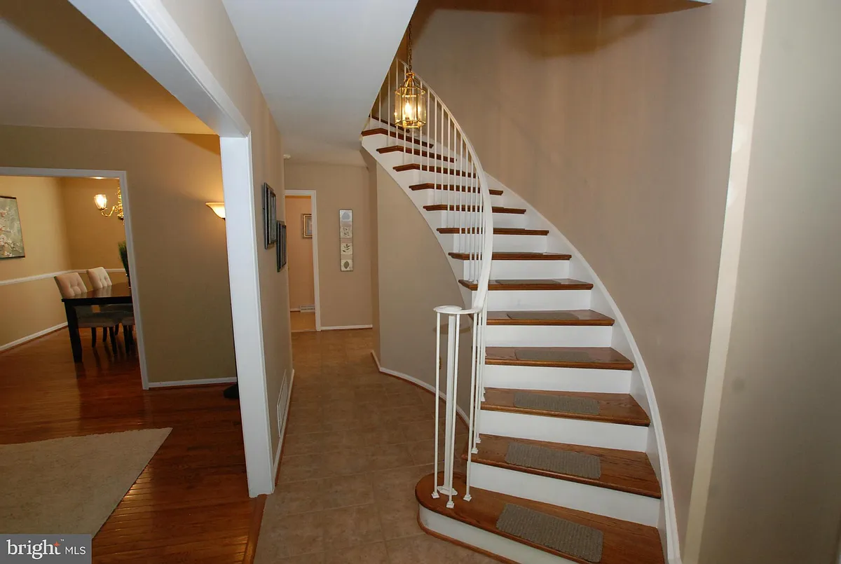 Building Photo - 6042 Haverhill Ct