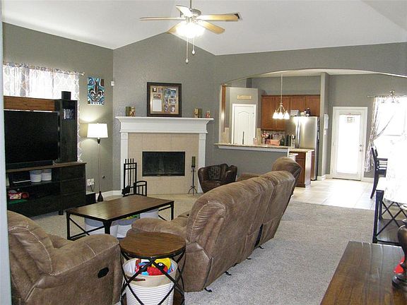 5th image of 7103 Durango Creek Dr