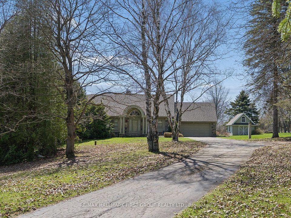 1st image of 525 Myrtle Rd W