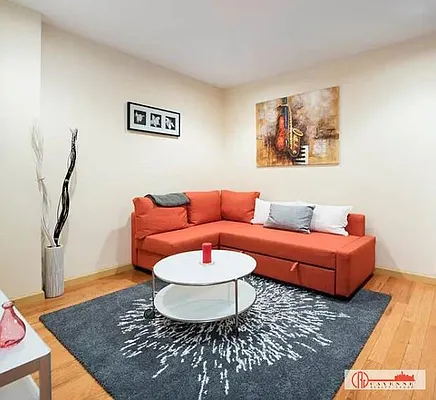 Rented by Cayenne Realty Group | media 5