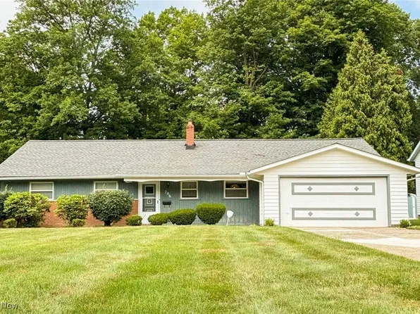 706 Edgewood Rd, Richmond Heights, OH 44143