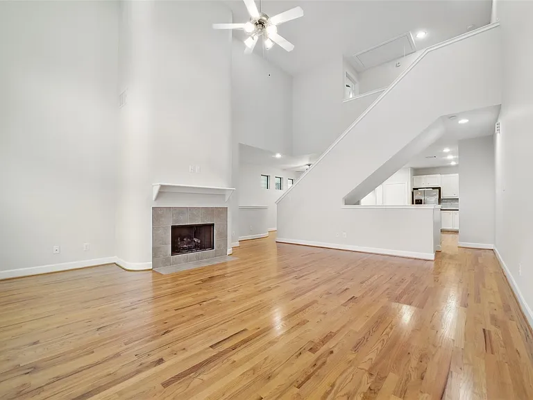 650 Westcross St #44 — Photo 16