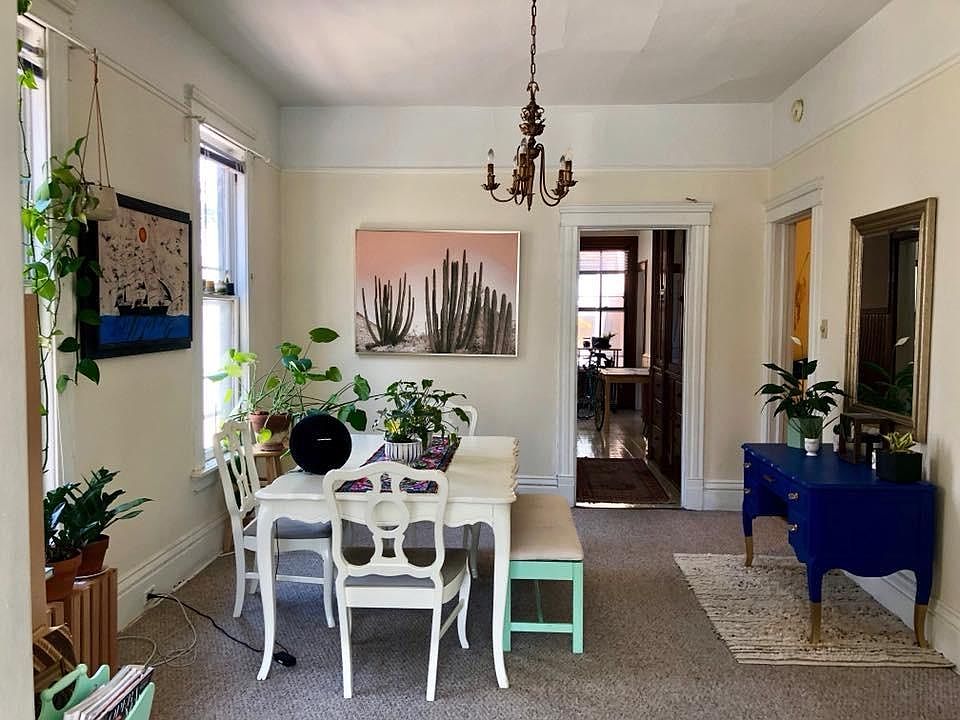 1st image of 1044 W Montana St #1