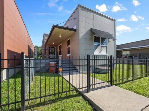 2951 Thomas St, Saint Louis, MO 63106