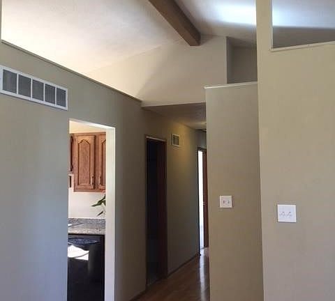 4th image of 205 Waller Dr