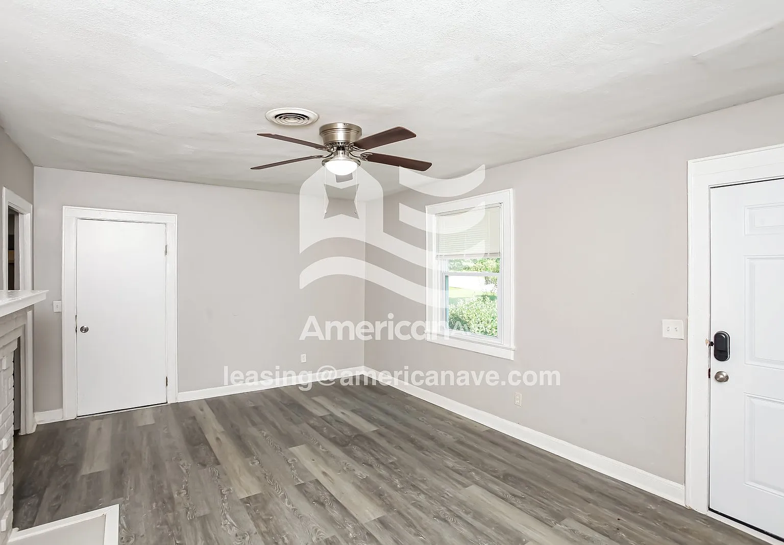 3 bed, 1.0 bath, 1136 sqft, $1,290 — Photo 3