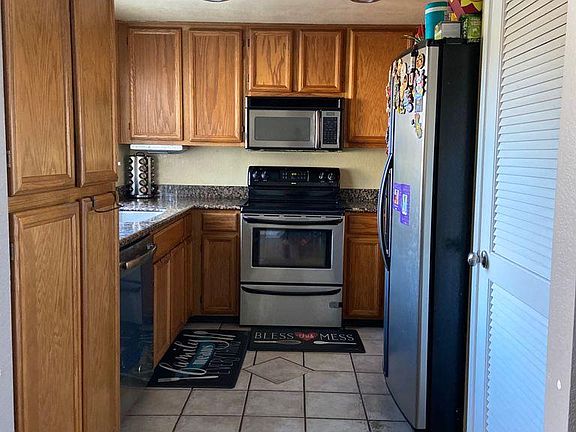 5th image of 2847 Buena Knoll Ct