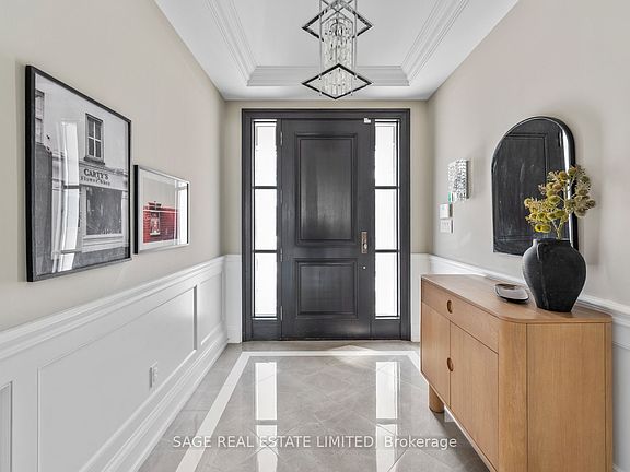 2nd image of 925 Royal York Rd