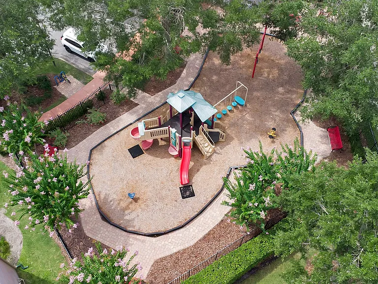 10706 Cypress Trail Dr — Photo 24