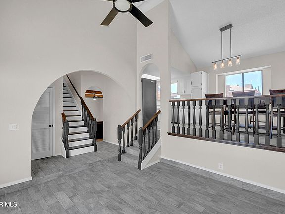 5th image of 761 Villa Flores Dr