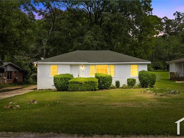 1129 Camellia Rd