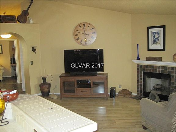 4th image of 916 Saddle Horn Dr
