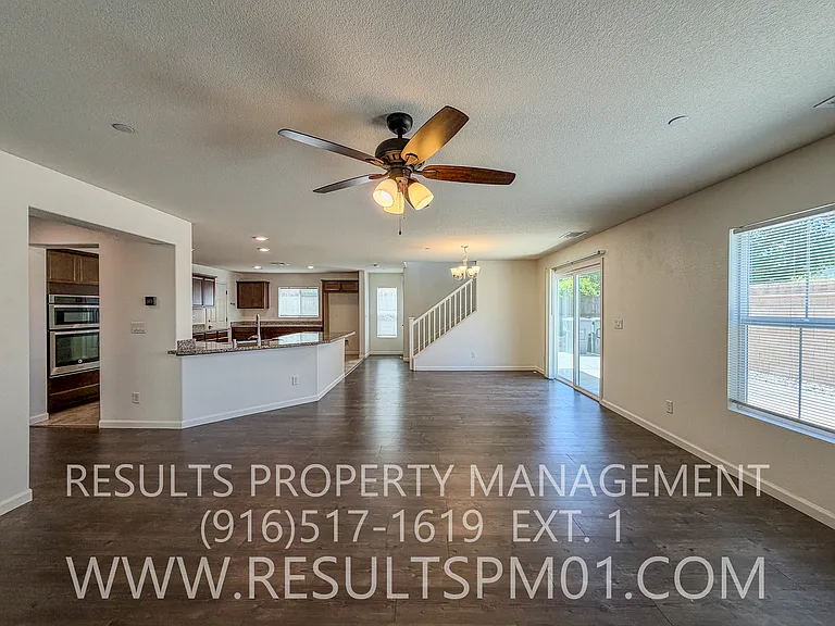 4329 Gentry Way — Photo 10