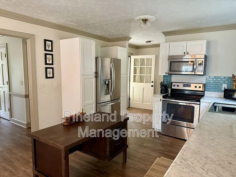 405 Andros Dr — Photo 10