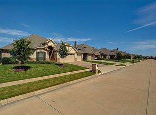1113 Masquerade Dr, Midlothian, TX 76065