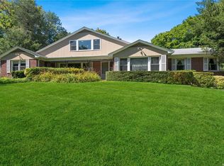 197 Sands Point Rd, Sands Point, NY 11050