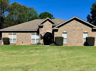 217 Grove Park Loop, Wetumpka, AL 36093