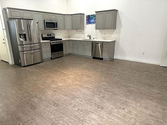 4th image of 10314 E 5th Ln