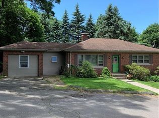 27 Garrassino Pl, Waterbury, CT 06706