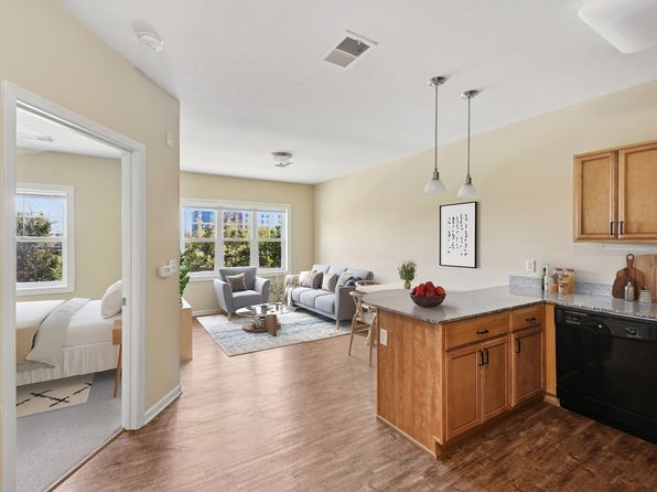 19401 E 40th Street Ct S APT 319