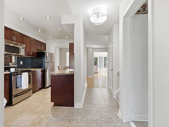 5th image of 35 Lakecrest Trl