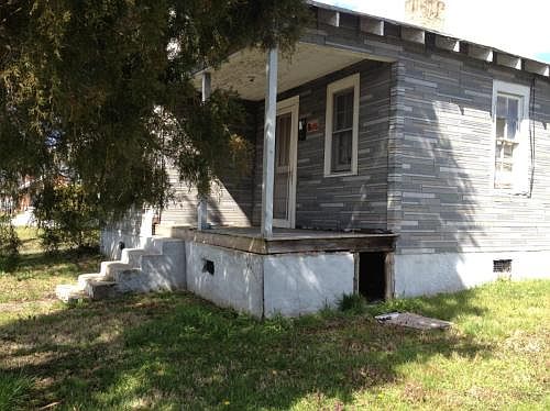 2nd image of 109 Tremont St
