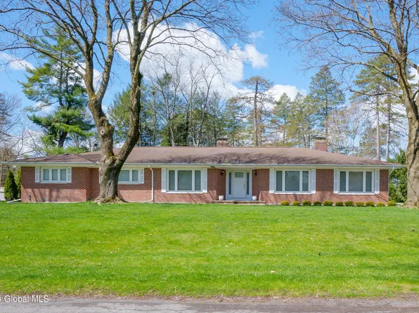 20 Vatrano Lane, Loudonville, NY 12211