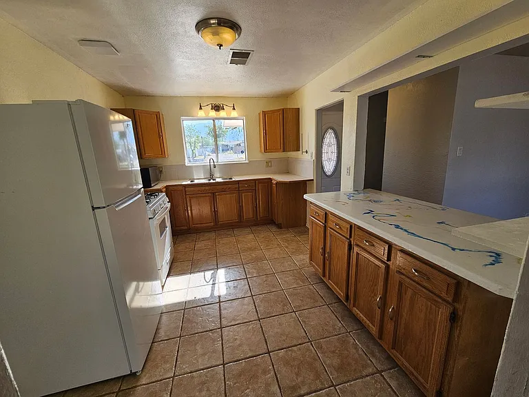 1509 Cuba Ave — Photo 6