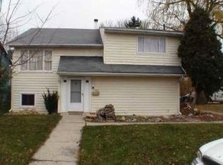 1102 Kurtz St, Maumee, OH 43537