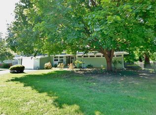 507 E Sunnycrest Ct, Urbana, IL