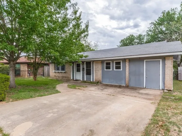 5111 Meadow Creek Dr, Austin, TX 78745