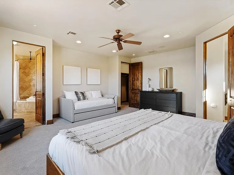 Bedroom 2 (Second Primary / Ensuite)
