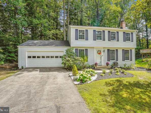 4387 Spillway Ln, Dumfries, VA 22025