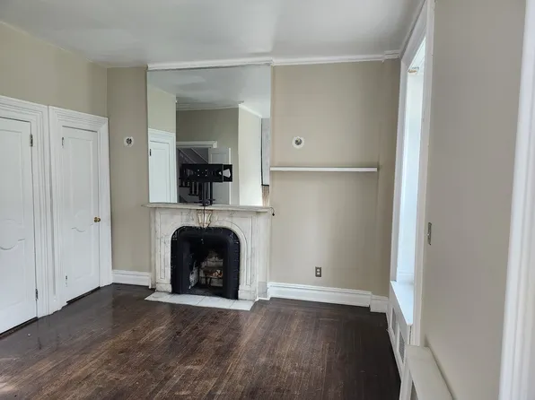 231 East 62nd Street image 17 of 25