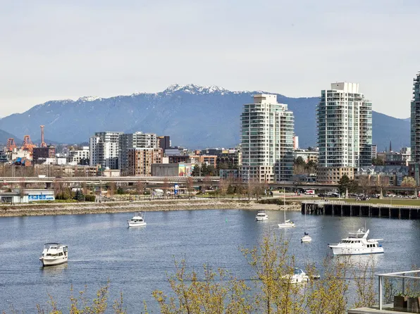 181 Athletes Way #603, Vancouver, BC V5Y 0E5