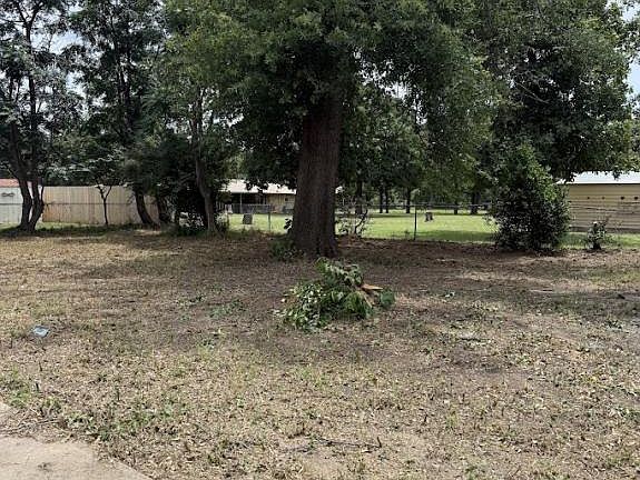 4th image of 7305 Goodman Ln