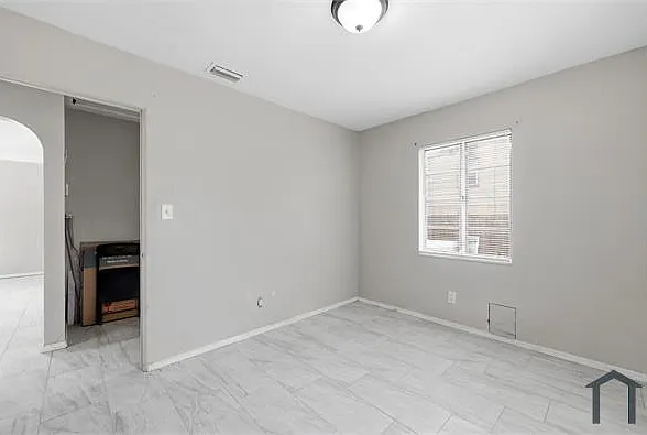 1900 45th St S — Photo 14