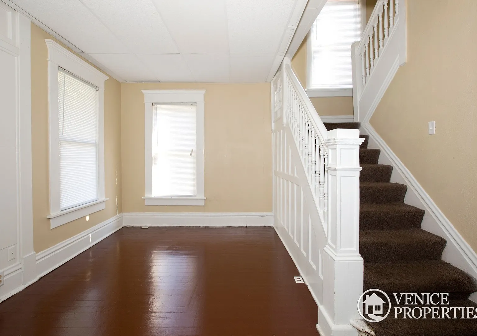 7 Bedroom on OSU Campus — Photo 2