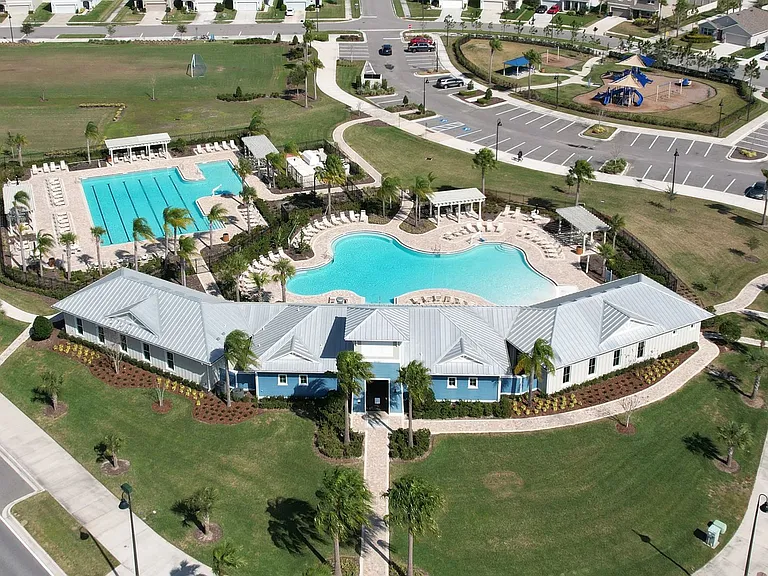 3097 Suncoast Plains Dr — Photo 42