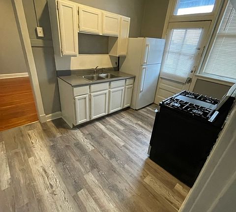 5th image of 4144 Warwick Blvd