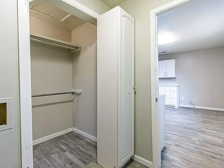 4634 Fordham St — Photo 20