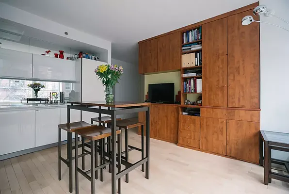 Rented by Compass | media 34