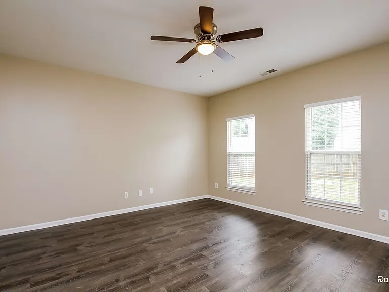 601 N Mulberry St — Photo 10