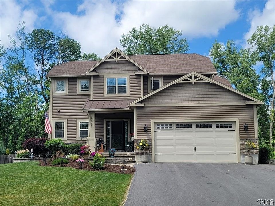 1st image of 11 Dunlap Ave