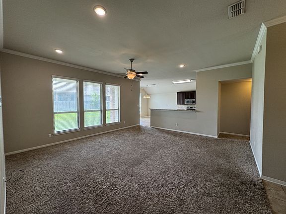 5th image of 5611 Markham Dr